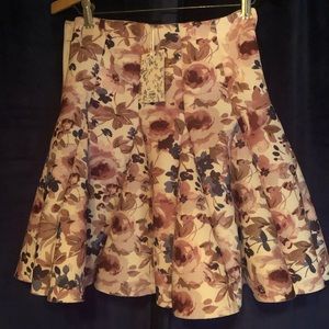 Floral mini skirt